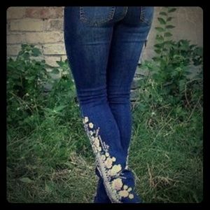 l&b ladies boot cut embroidered jeans!